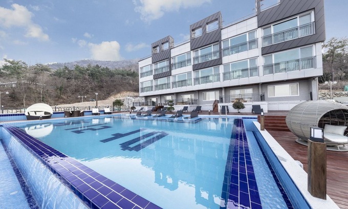 Yeosu Condo | Aria Pension Resort