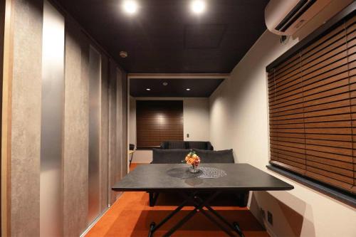 Toyohira Apartment | Ark Coat 304 Luxury BlackII