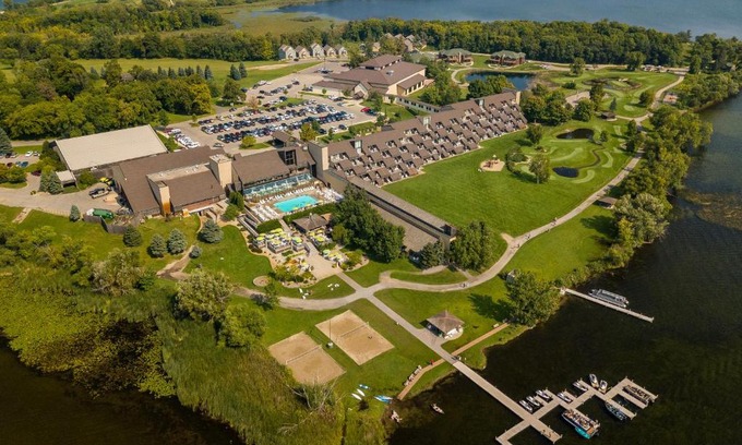 Alexandria Resort | Arrowwood Resort Hotel and Conference Center - Alexandria