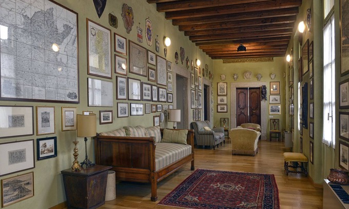 Brescia Antica Apartment | ART GALLERY APARTMENT IN BRESCIA CENTER