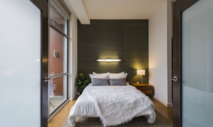 East Nashville Condo | Artsy Retreat Condo 30day min w/WiFi, AC, Parking, TV, Furnished, Rooftop