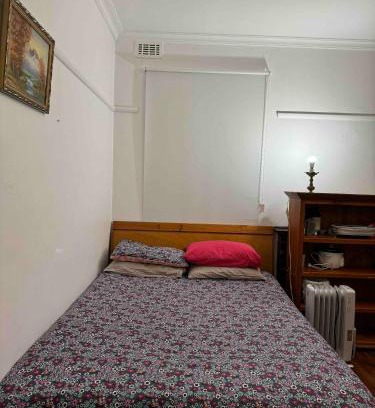 Ashburton House | Ashburton big Room with shared bathroom 1