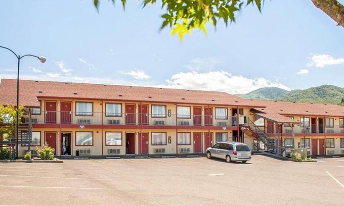 Ashland Hotel | Ashland Valley Inn