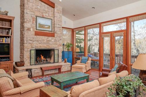 West End House | Aspen Meadows Resort 111