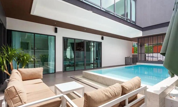 Nong Prue Villa | Astro Deluxe 4 Bedrooms Villa