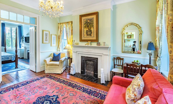 Historic Downtown Savannah Apartment | At Chatham Square Perch, you'll wake up every morning to the low, sweeping branches of beautiful Live Oak trees. Located on Chatham Square, you'll be off the beaten path of Savannah's shopping and nightlife centers, providing you with a quiet space t