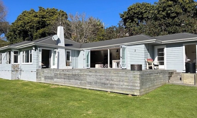 Maketu House | At the beach but in your own little peace of paradise