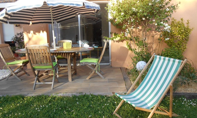 Villenave-d'Ornon House | At the foot of the streetcar warm house with garden for 2 p