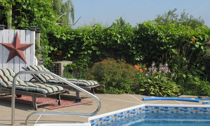 Sainte-Julie Bed & Breakfast | Atelier Galerie Anne Drouin & Pension