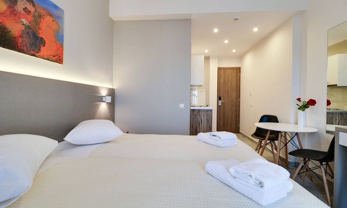 Omonia House | Athens Comfort Suites & Apartments