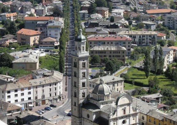 Madonna di Tirano House | Atirano