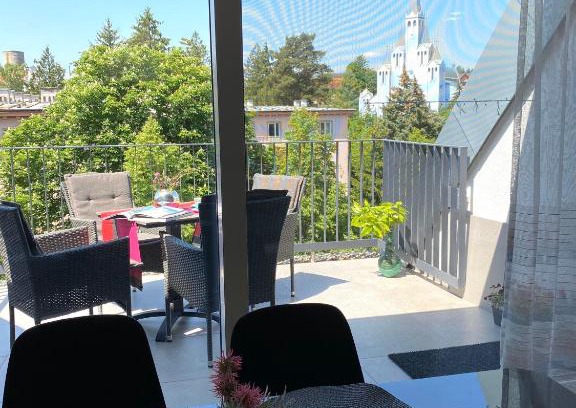 Heviz Apartment | Atrium Apartman Hévíz mit Panoramaterrasse und Tiefgarage