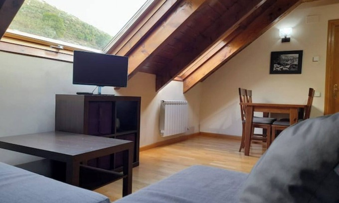 La Vall de Boi Apartment | Attic apartment with velux erta 3