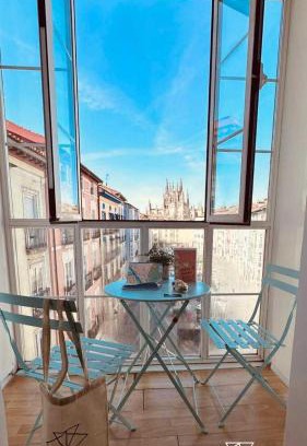 Burgos Apartment | Atuaire Home Preciosa vivienda Vistas a la Catedral Parking Incluido