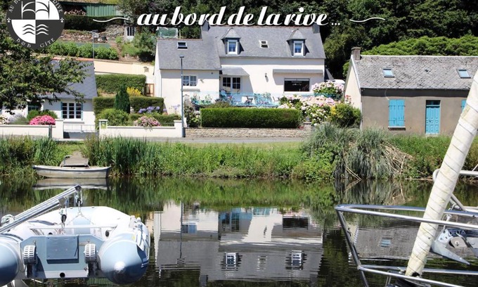 Ploezal House | Au Bord de La Rive Gite