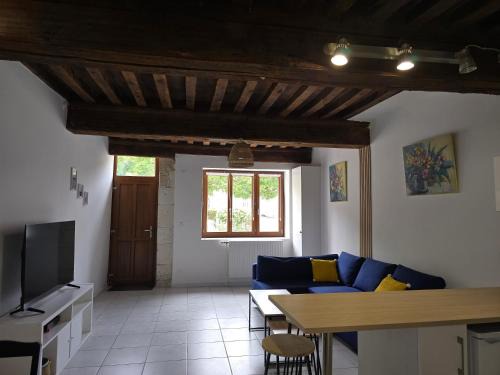 Chenove Apartment | Au cœur du vieux village