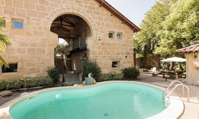 Lacapelle-Marival House | "Au Petit Grammont" Gîte de Charme Lison, Piscine et Jacuzzi au Cœur du Lot!