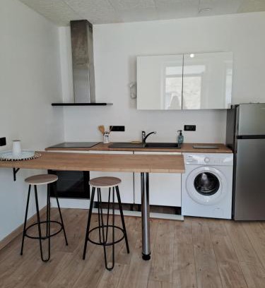 Saint-Emiland Apartment | Au petit st Emiland