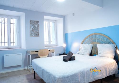 Castelnaudary Apartment | Au soleil levant*terrasse*Local à vélo*oc keys