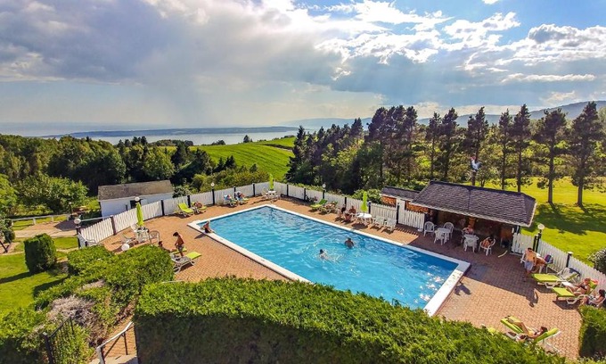 Les Eboulements Hotel | Auberge de nos Aieux