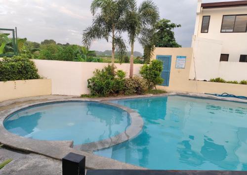 Tanza Apartment | Auntie's