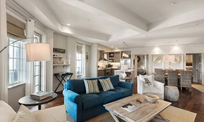 Seacrest Beach Condo | Aurora Beachy - Parkside Rosemary Beach