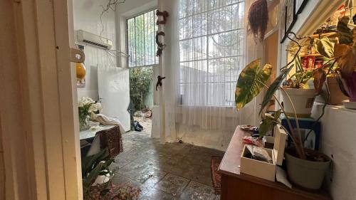 Neve Tzedek Apartment | Authentic Neve Tzedek Apartment