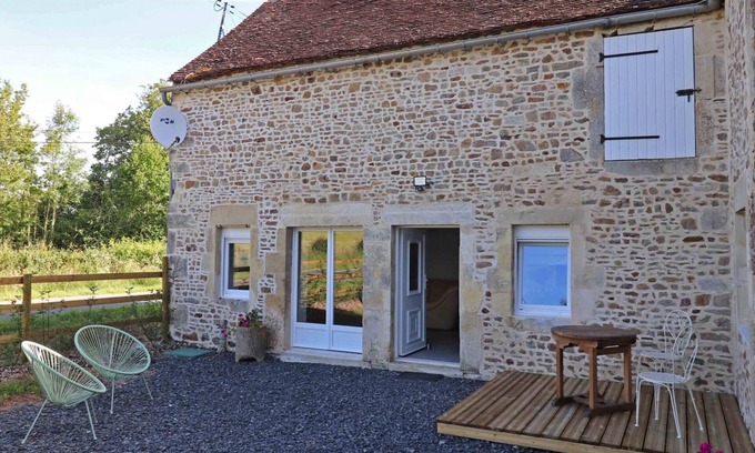 Necy Cottage | Authentic Norman House with Terrace and Garden