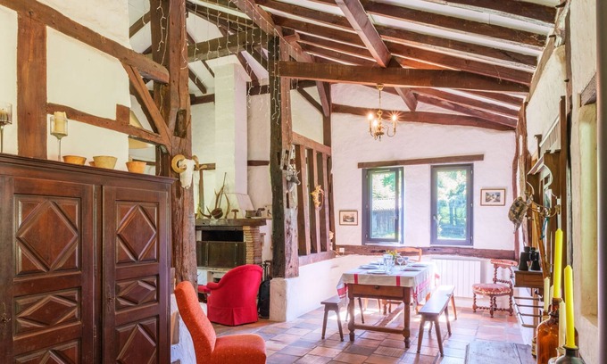 Luglon House | Authentique Landaise by Interhome