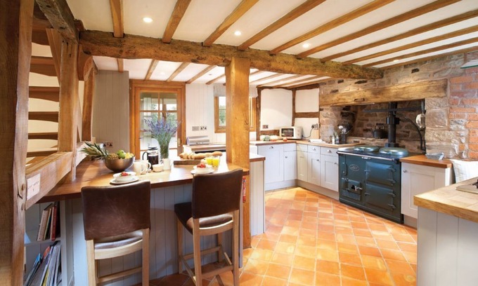 Westhide Cottage | Available for less than £400, Pool Head Cottage is a cosy getaway located in Herefordshire. Close to