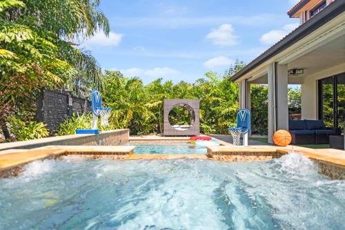 The Hammocks Villa | Avatar Miami Villa - Heated Pool & Spa - Pickleball & Cinema