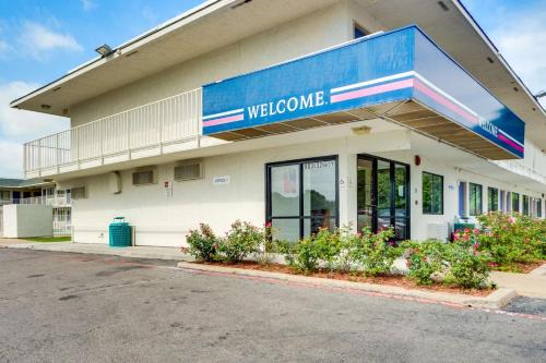 Muskogee Hotel | Avera Suites