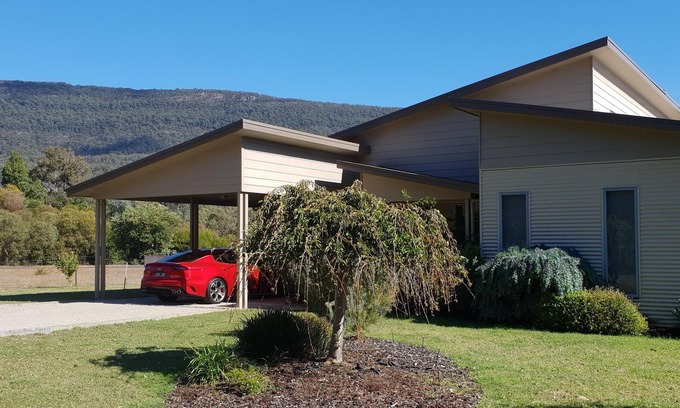 Halls Gap House | Avue Retreat Luxury 3 Bedroom Accommodation
