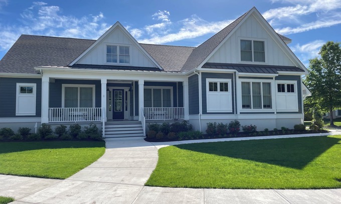 Cape Charles House | "Awenasa" Luxury 4BR home near beach with theater, games, and gourmet kitchen!