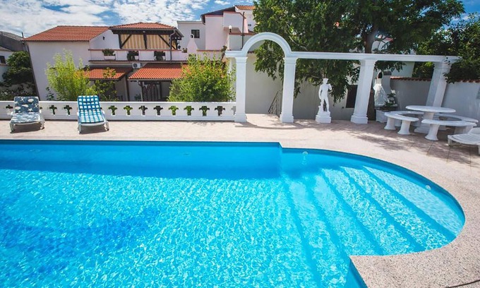 Suha Punta Apartment | Awesome apartment in Kampor with sauna