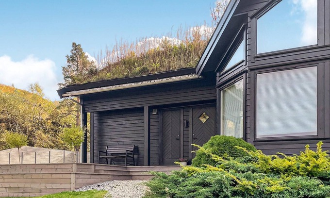 Vindafjord House | Awesome home in Bjoa with WiFi
