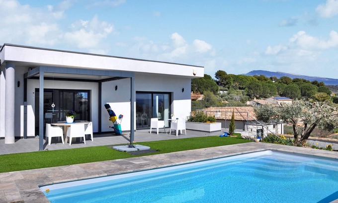 Caromb House | Awesome home in Caromb