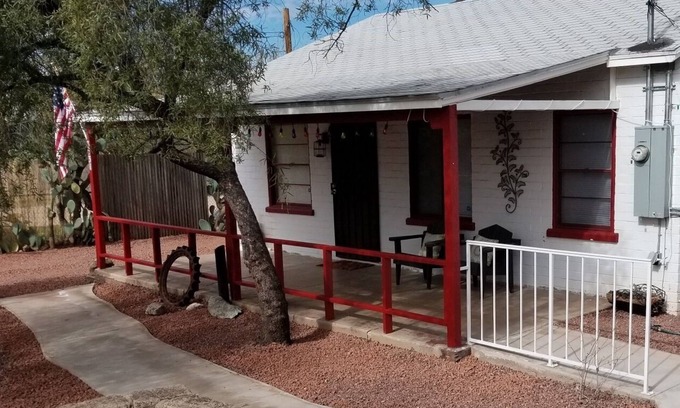 Palo Verde House | AZ Ranch House, near UofA & Banner Hosp/midtown