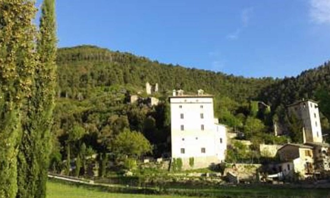 Bazzano Inferiore House | B&B CASTELLO GIRASOLE - Red Apartment