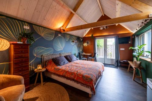 Noordgouwe Bed & Breakfast | B&B de Gouwe Tijd, suite Het Gouden Blad