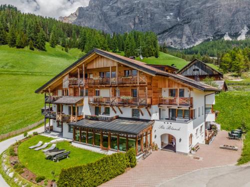San Cassiano Hotel | B&B - Hotel Ciasa Rü Blanch