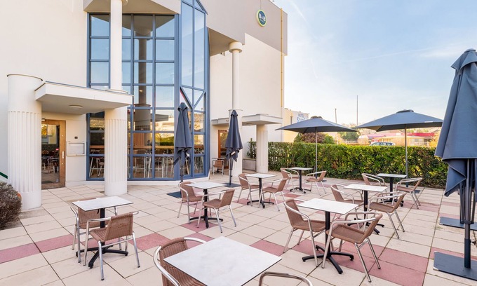 Bron Hotel | B&B HOTEL Lyon Eurexpo Bron