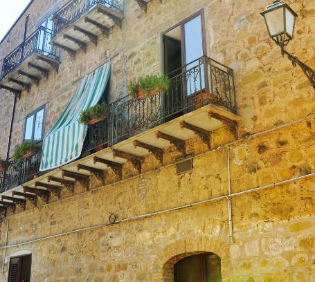 Santo Stefano di Camastra Bed & Breakfast | B&B Le Coccinelle