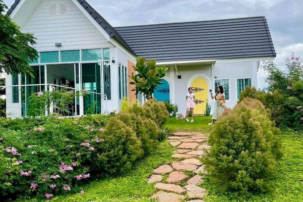 Klang Dong House | Baan Klang Khao Mountain Viewบ้านกลางเขา เมาเทนวิว