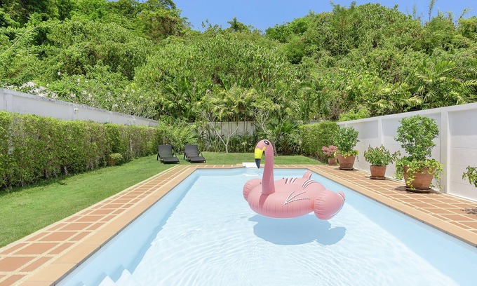 Pa Klok Villa | BaanPromphun Pool Villa by BV