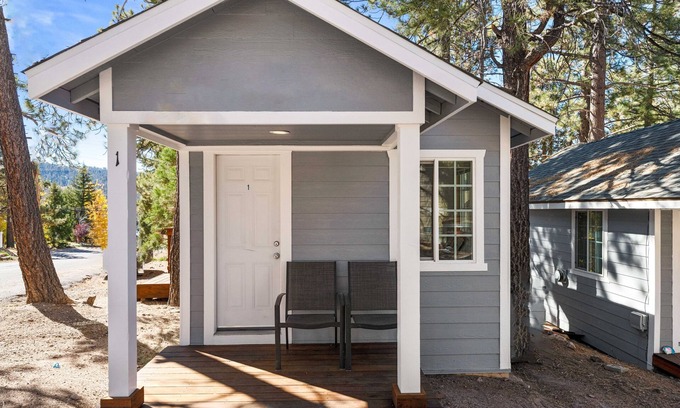 Big Bear Lake House | Baby Bear - Walk to Lake, Pet Friendly, Barbecue