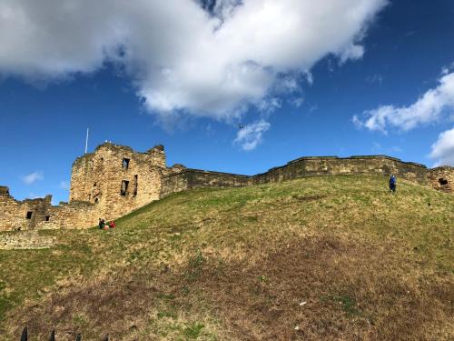 Newcastle-upon-Tyne House | Backhome Flat