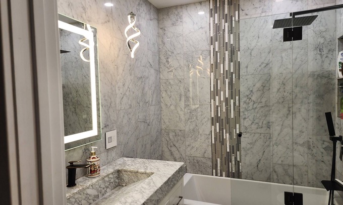 Vista House | Backyard Oases 2-bedroom house in delightful Vista with WiFi, AC