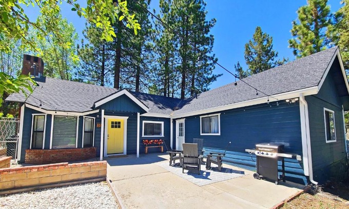 The Village House | Badger Den - Located in the heart of the village