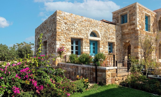 Batroun Hotel | Bait Jamil
